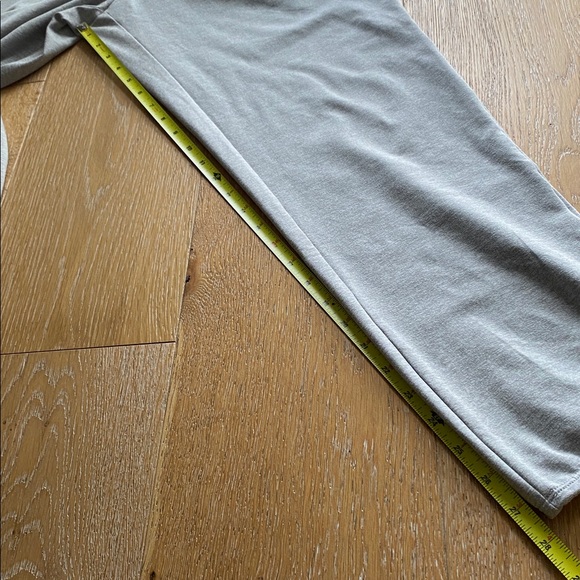 NWT! VUORI Granite Performance Jogger (M) Light Heathered Grey - Picture 12 of 12
